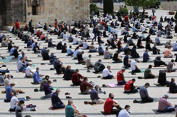 adana cuma namazi saati adana cuma namazi kacta okunuyor 2 nisan adana cuma namazi saati gundem haberleri