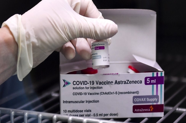 İngiltere'de AstraZeneca aşısı olan yedi kişi kan pıhtılaşmasından ötürü hayatını kaybetti