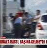 İstanbul trafiğinde makas atarak ilerleyen sürücüyü uyarmak için kornaya basınca başına gelmeyen kalmadı. Ertuğrul Yaman hem darp edildi, hem parası alındı hem de aracı 33 bin liralık zarar gördü...  
