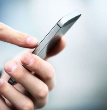 Uluslararası araştırma şirketi Counterpoint Research, 2021 yılının ilk ayında dünya genelinde en çok satın alınan telefonları listeledi. Ünlü araştırma şirketinin yaptığı çalışmaya göre 2021 yılının en popüler telefonları listesinde Apple 6 modeliyle kendine yer buldu. Peki 2021 yılının en çok satılan telefonları nedir? İşte bu sene en çok satılan telefonlar!