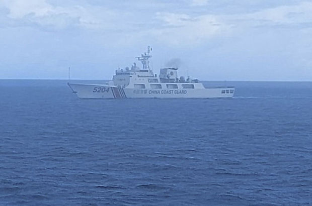 Çin'e ait iki gemi Japonya kara sularına girdi