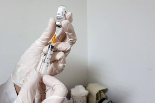 Romatizma hastalarına koronavirüs aşısı uyarısı 
