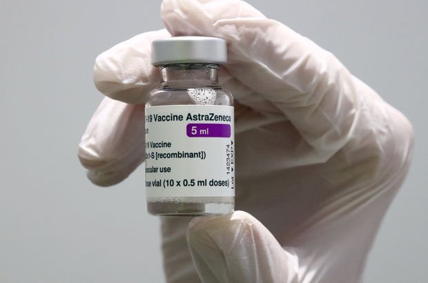 Bilim Kurulu Üyesi'nden AstraZeneca aşısı açıklaması