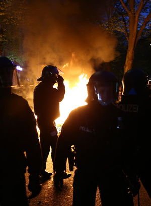 Berlin’deki 1 Mayıs gösterilerinde en az 93 polis yaralandı, 354 kişi gözaltına alındı