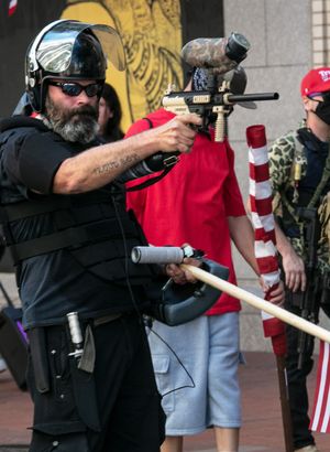 Aşırı sağcı grup Proud Boys, Kanada'daki birimini feshetti