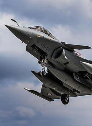 Mısır, Fransa'dan 30 Rafale savaş uçağı almak için anlaşma imzaladı