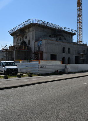 Fransa'da İslam Toplumu Milli Görüşe bağlı cami kundaklandı