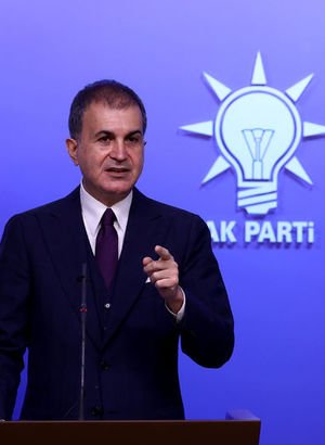 AK Parti Sözcüsü Ömer Çelik'ten CHP'li Aykut Erdoğdu'nun açıklamalarına sert tepki
