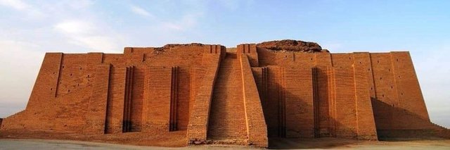 7- Ur Zigguratı / Irak / MÖ 2000 