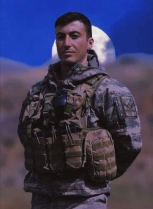 Çukurca'da teröristlerle çıkan çatışmada ağır yaralanan asker şehit oldu