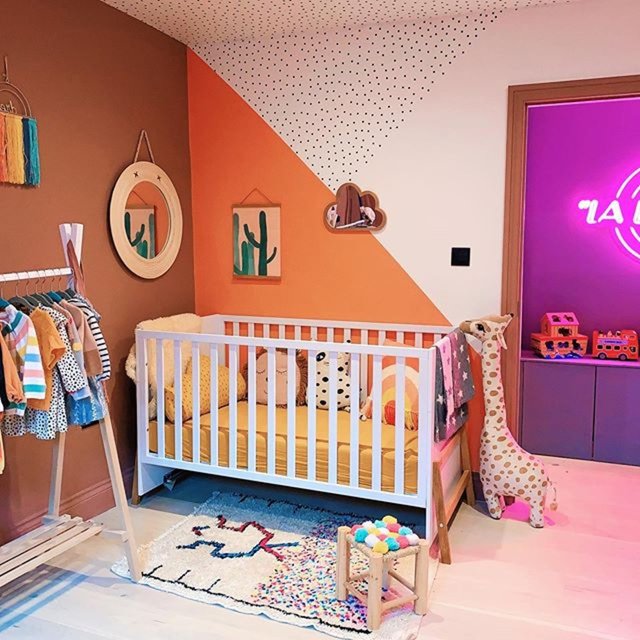 Eski yük gemisinden yüzen eve çevrildi, son hali büyüledi Yaşam