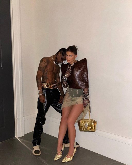 Kylie Jenner ile Travis Scott 'açık ilişki' yaşıyor iddiası - Magazin haberleri