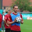 A Milli Futbol Takımı, EURO 2020 öncesinde hazırlıklarına Almanya kampında yaptığı antrenmanla devam etti. Antrenmanın basına kapalı olarak yapılan bölümünde İtalya maçının taktik çalışmasının gerçekleştirildiği öğrenildi