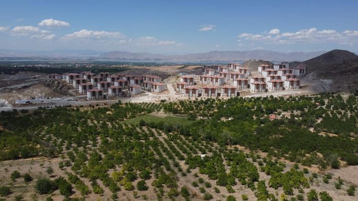 SON DAKİKA: Malatya'daki deprem konutlarında kura çekimi ...