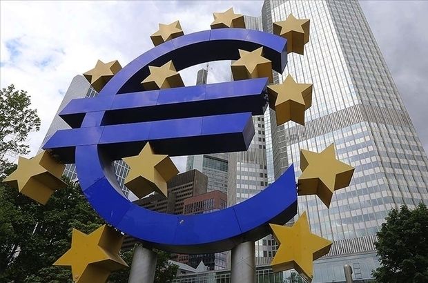 ECB, faiz ve varlık alım miktarını sabit tuttu