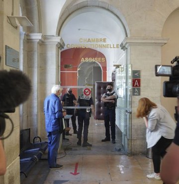 Fransa’da Cumhurbaşkanı Emmanuel Macron’a Tain-l