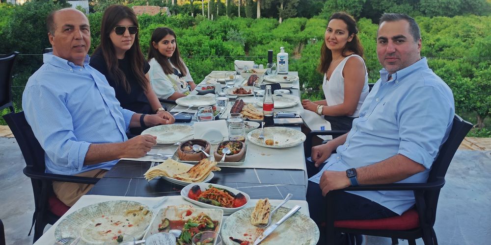 Ayaydın Ailesi yemekte buluştu