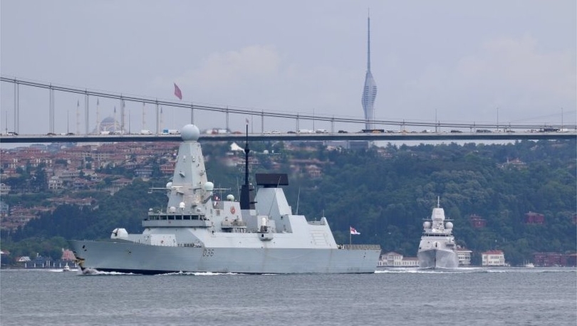 Rusya, Karadeniz'de sınır ihlali yaptığı iddiasıyla İngiliz savaş gemisine uyarı ateşi açtığını duyurdu