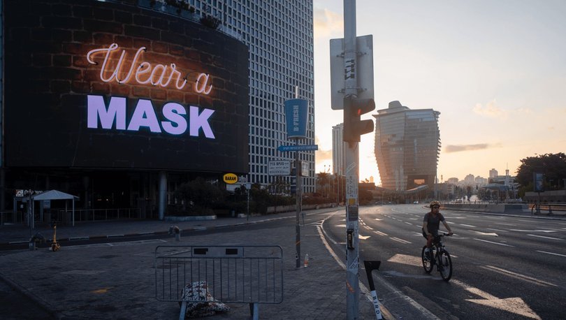İsrail'de kapalı alanlarda maske zorunluluğu bugünden itibaren devrede