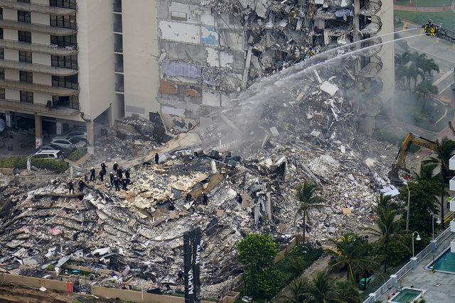 Florida'daki 12 katlı binanın çöküşünde ölü sayısı 4'e yükseldi: 159 kişi hâlâ kayıp
