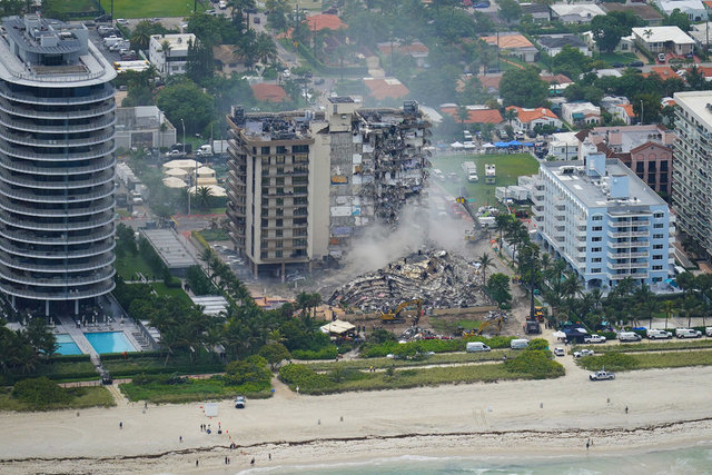 Florida'daki 12 katlı binanın çöküşünde ölü sayısı 4'e yükseldi: 159 kişi hâlâ kayıp