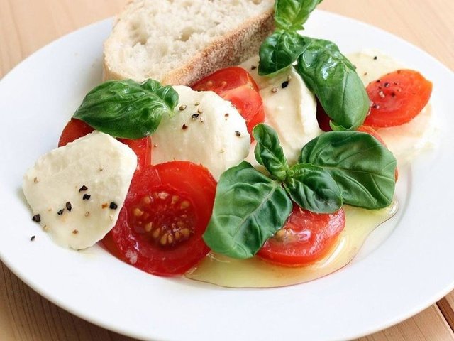 Insalata Caprese
