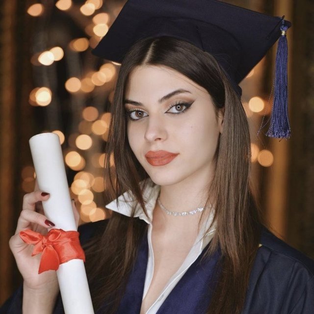 Defne Samyeli'nin kızı Derin Talu mezun oldu - Magazin haberleri