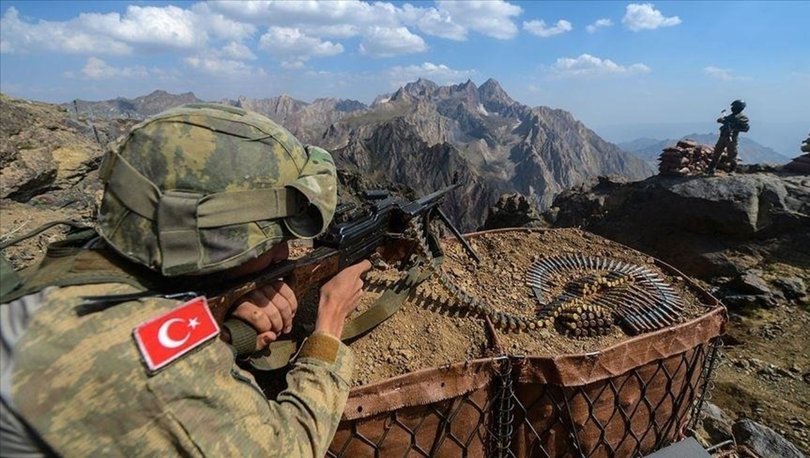 5 PKK'lı terörist güvenlik güçlerine teslim oldu
