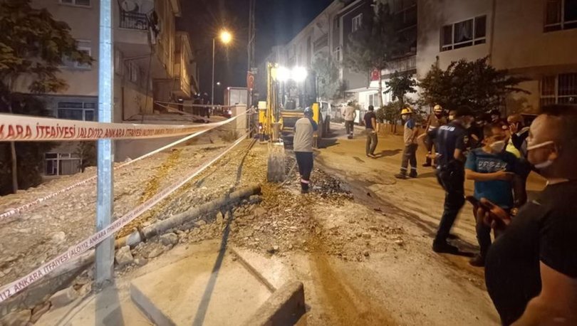 Ankara'da istinat duvarı zarar gören apartman nedeniyle 5 bina boşaltıldı