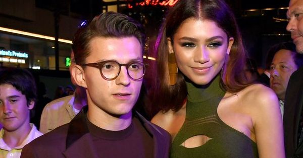 Set Aski Gercek Oldu Tom Holland Ve Zendaya Ask Yasiyor