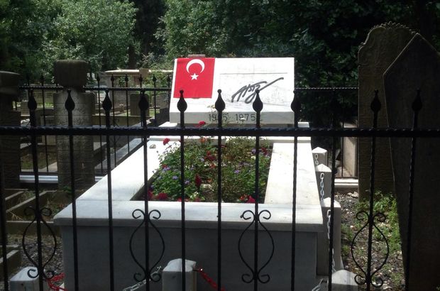 Yazar Nihal Atsız'ın mezarına saldırı!