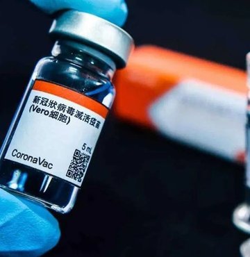 Sağlık Bakanlığınca, flakon ve kutu ambalajları üzerindeki tarihlerde farklılık olduğu için uygulanması durdurulan bir seri CoronaVac aşısının analiz edildiği ve güvenlik açısından yapılmalarında sakınca bulunmadığı bildirildi.