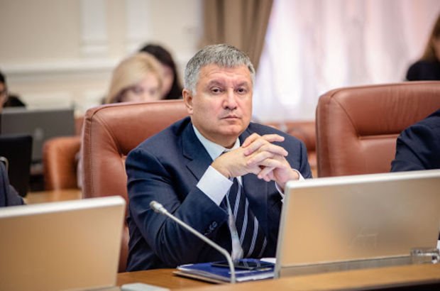 Ukrayna İçişleri Bakanı Avakov istifa etti
