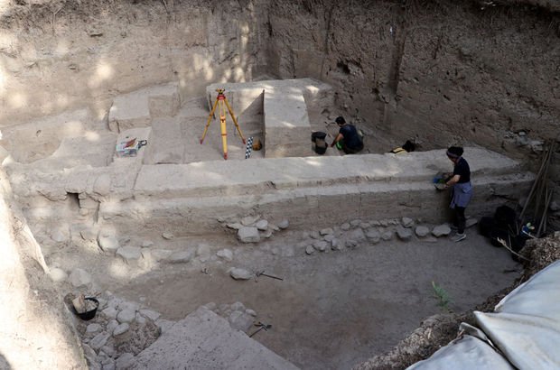 4 bin yıl öncesine ait kalıntılar gün yüzüne çıkarılıyor