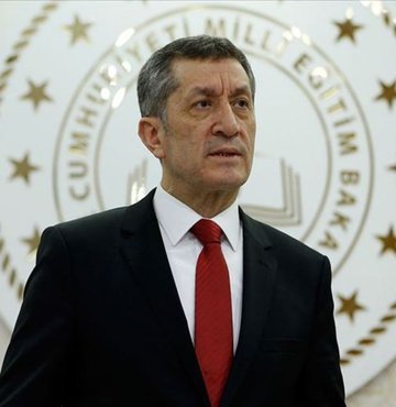 Milli Eğitim Bakanı Ziya Selçuk, Kovid-19 vaka sayılarının yükselmemesi için özellikle Kurban Bayramı