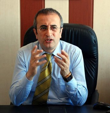 Dicle Üniversitesi Tıp Fakültesi Göğüs Hastalıkları Anabilim Dalı Öğretim Üyesi Prof. Dr. Abdurrahman Şenyiğit, Türkiye