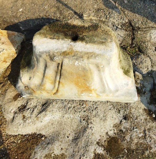 İznik Gölü'nde serinlerken tarihi eser bulundu