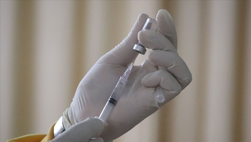 Uganda'da 800 kişiye sahte Covid-19 aşısı yapıldı