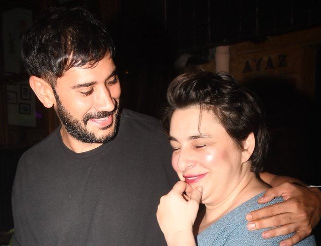 Esra Dermancıoğlu, Uğur Güneş ile görüntülendi: Kendime torpil yaptım! - Magazin haberleri