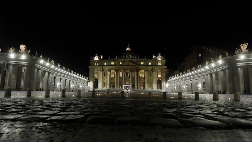Vatikan, 5 binden fazla mülke sahip
