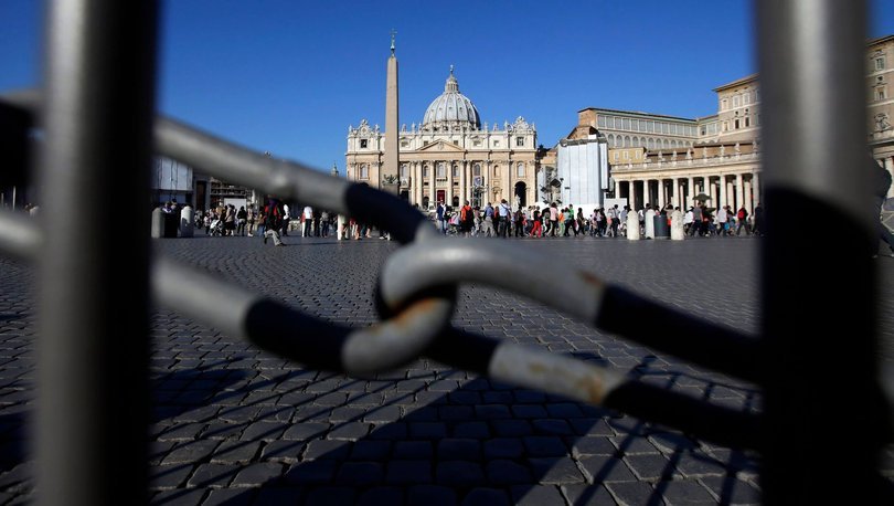 Vatikan’da yolsuzluk davasının sanıkları duruşmaya çıkartılacak