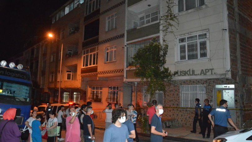 sultangazi de cokme riski nedeniyle iki bina tahliye edildi son dakika haberleri