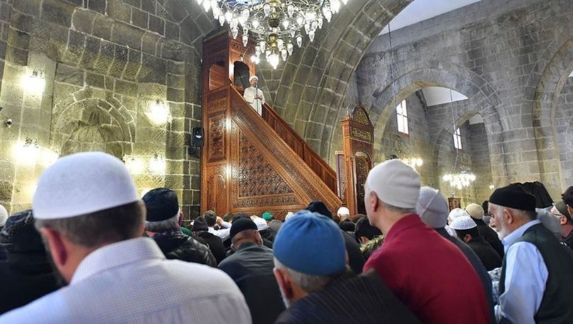 30 Temmuz İzmir Cuma saati: İzmir Cuma namazı saat kaçta kılınacak? İşte İzmir cuma namazı saati