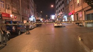 İki çocuğunu rehin aldı, pencereden rastgele ateş açtı