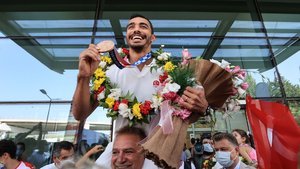 Ferhat Arıcan'a coşkulu karşılama