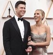 Komedyen Colin Jost, Hollywood yıldızı eşi Scarlett Johansson