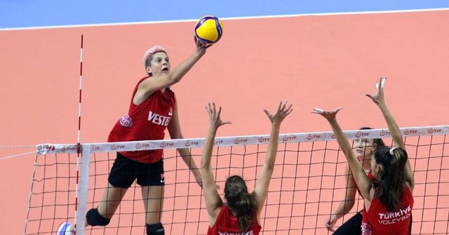 Avrupa Voleybol Sampiyonasi 8 Li Final Maclari Nerede Ne Zaman Oynanacak 2021 Cev Avrupa Voleybol Sampiyonasi Son 16 Turu Takimlari Voleybol Haberleri