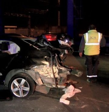 Otomobil yardım için gelenlere çarptı! 1 ölü, 6 yaralı