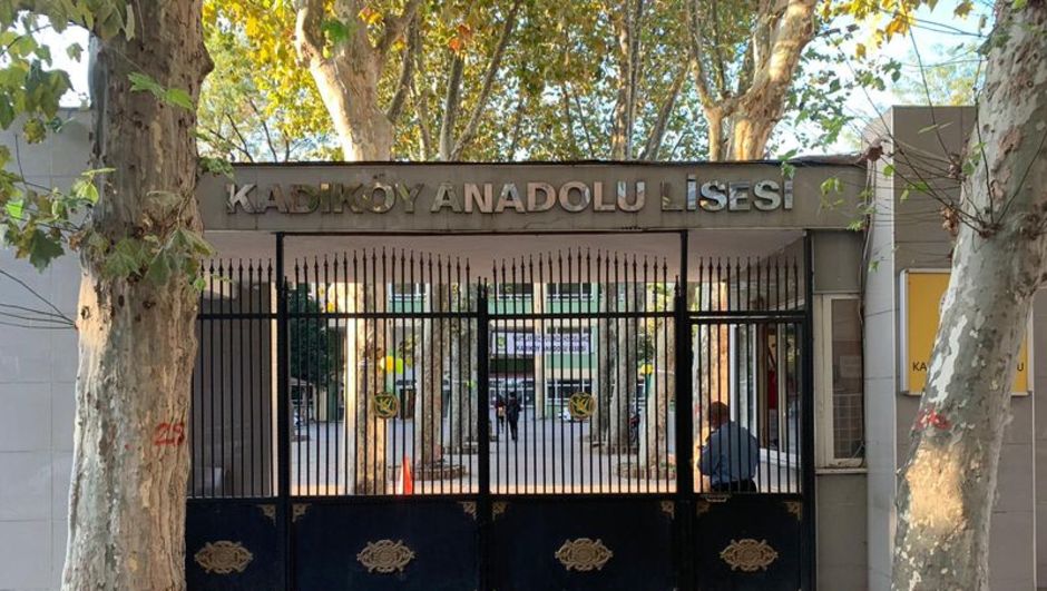 Kadıköy Anadolu Lisesi’ndeki ‘nakil’ soruşturması sürüyor