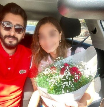 Doktordan galericiye aşk tuzağı!